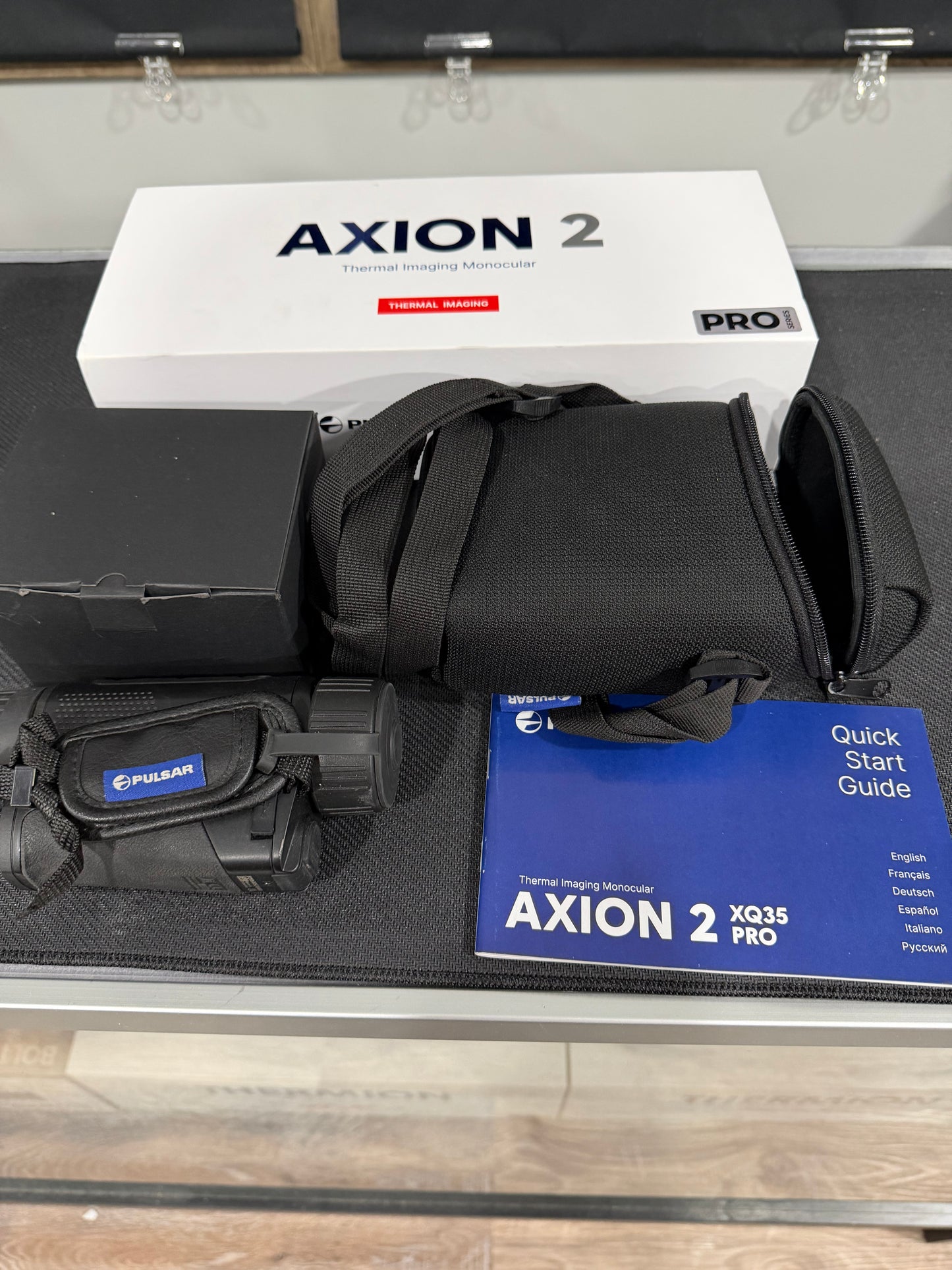(Pre-owned) Pulsar Axion 2 XQ35 Pro