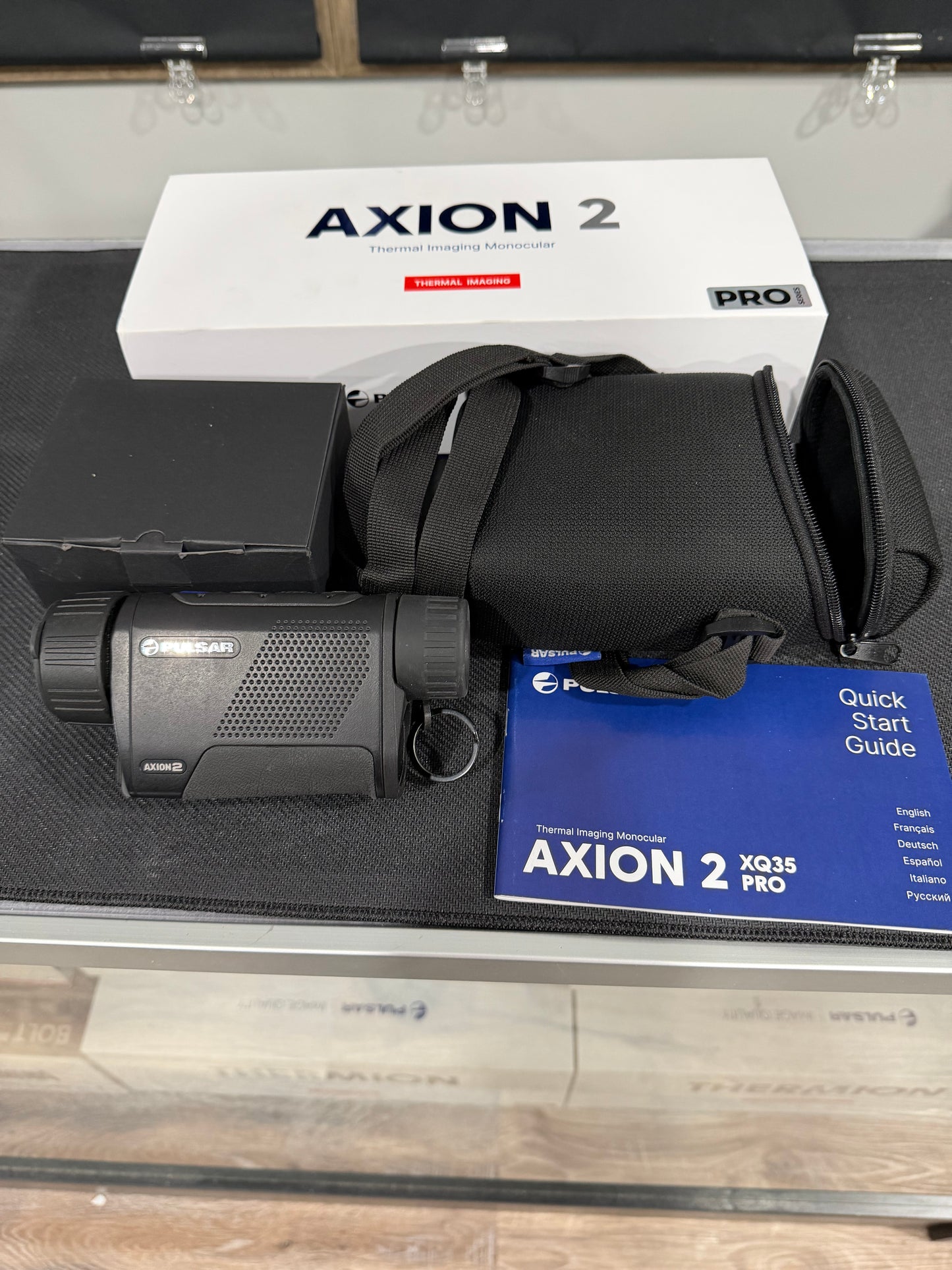(Pre-owned) Pulsar Axion 2 XQ35 Pro